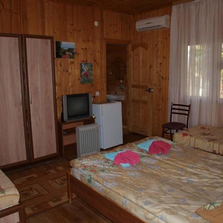 Эко-Отель Гагра Gagra Exterior foto