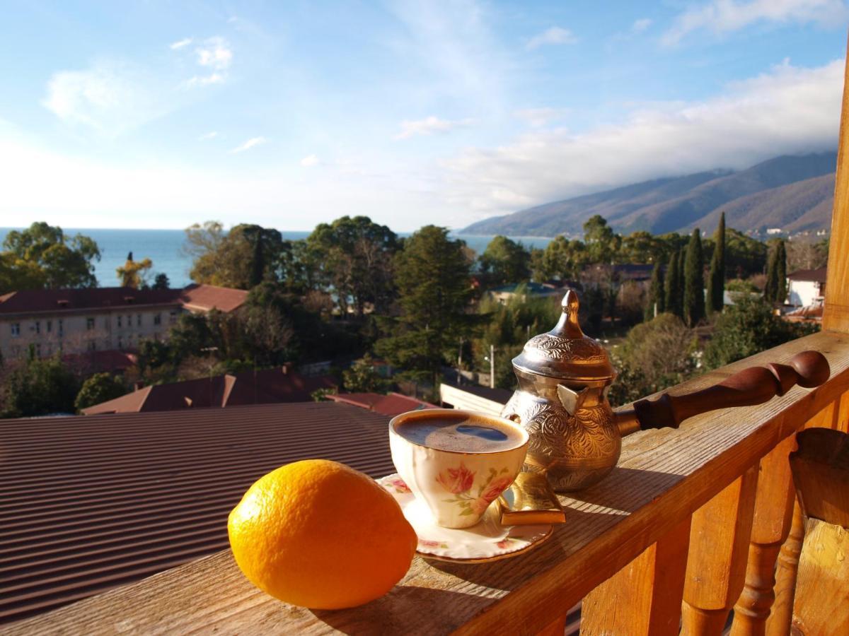 Эко-Отель Гагра Gagra Exterior foto