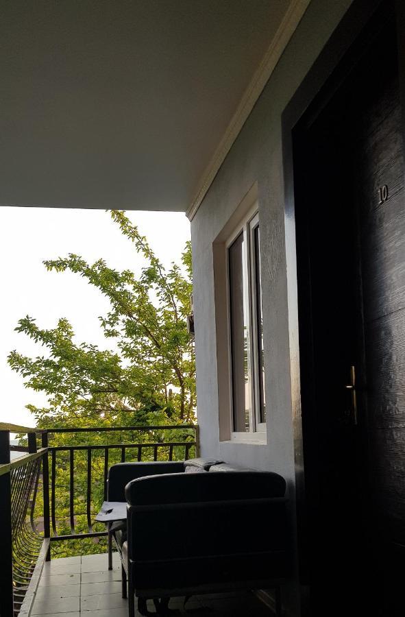 Эко-Отель Гагра Gagra Exterior foto
